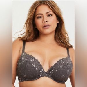 TORRID LACE PUSH UP PLUNG BRA